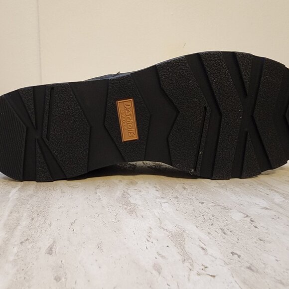 Dr. Scholls womens Margo Lug Sole Chelsea Booties Black Faux Leather - b029 - Picture 3 of 9